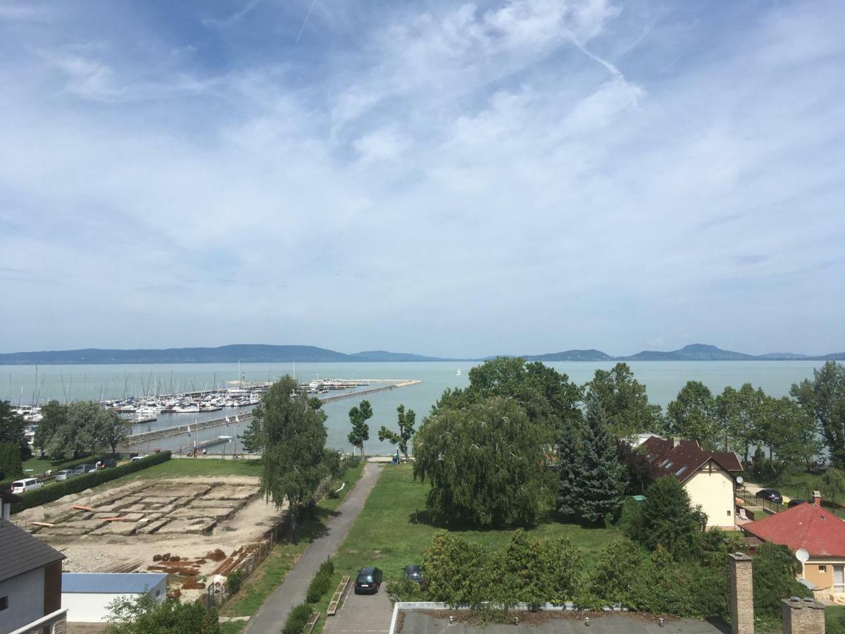 Balatoni Retro Villa Balatonfenyves Luaran gambar